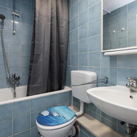 Spacious City Center - 4 Pax Apartment